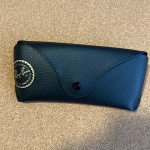 Black Ray-ban glass case only, not including wipe